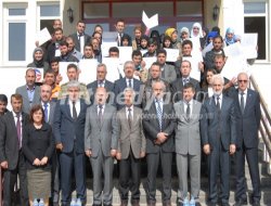 Türkçe öğrenen suriyelilere sertifika Türkçe öğrenen suriyelilere sertifika