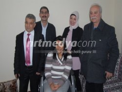 1 Engelliye Daha Tekerlekli Sandalye 1 Engelliye Daha Tekerlekli Sandalye