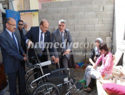 Nizip'teki Engelli Vatandaşa Tekerlekli Sandalye