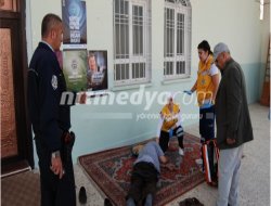 Cami avlusunda ölü halde bulundu Cami avlusunda ölü halde bulundu