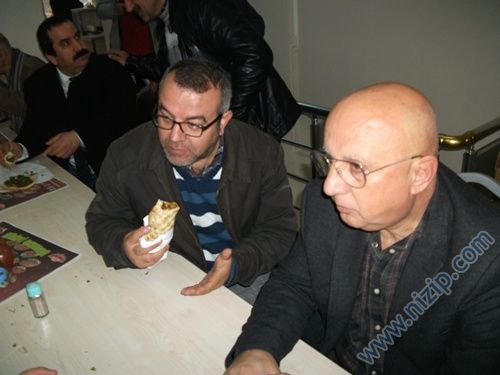 Güngören Nizipliler derneginde kahvaltı