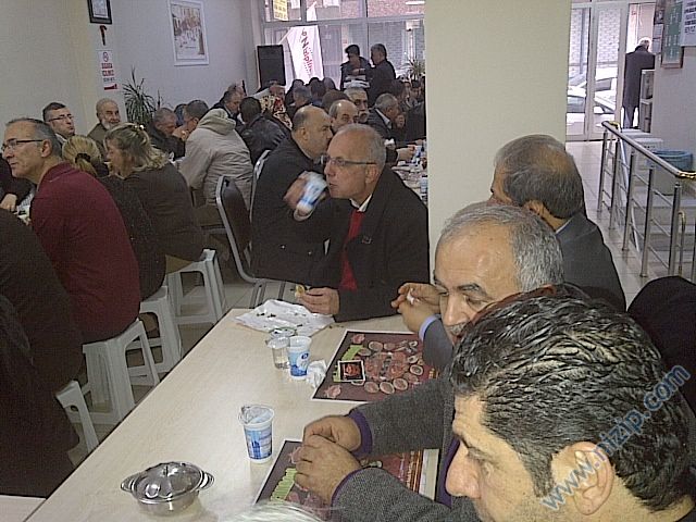 Güngören Nizipliler derneginde kahvaltı
