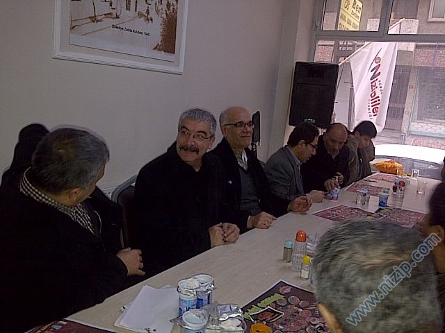 Güngören Nizipliler derneginde kahvaltı