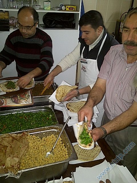 Güngören Nizipliler derneginde kahvaltı