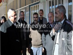 Hacı Fevzi Akdoğan\'a Fıstık Halinde Esnaftan Sevgi Seli