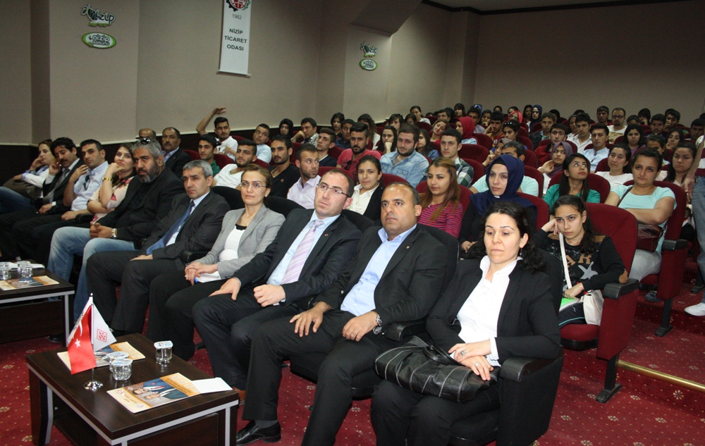 “Türk Dünyasının Akıl ve Gönül Şifreleri” Konulu Konferans Nizip Ticaret Odası’nda Dü