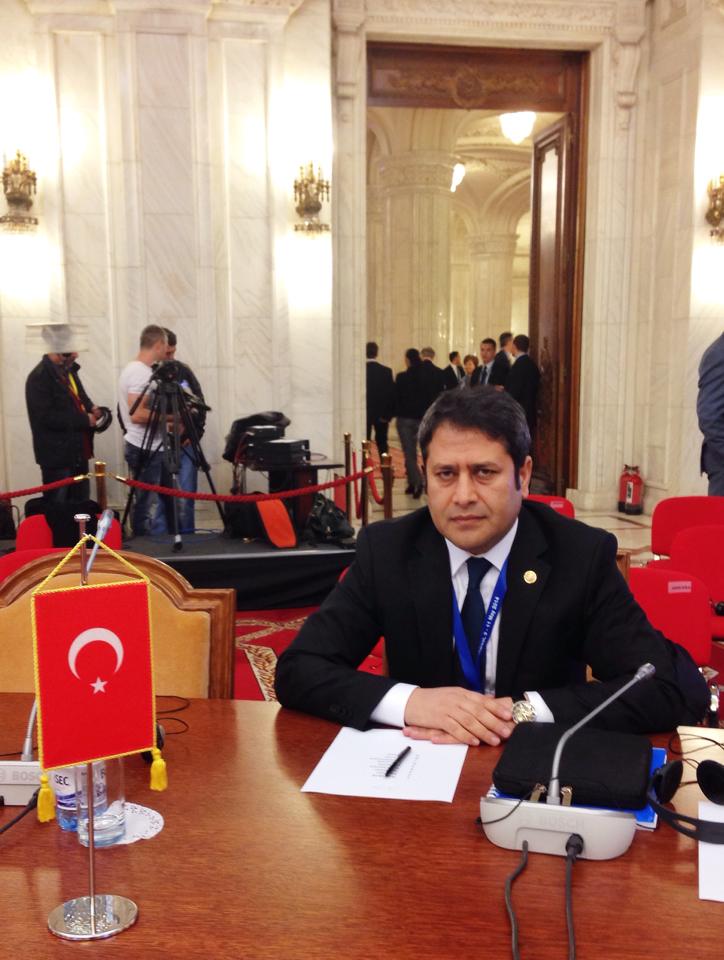 Ali Şahin Mesajları