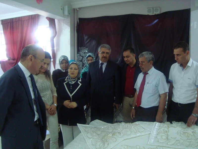 Dr. Abdulkadir Erdil İlkokulu Sergi Açılışı