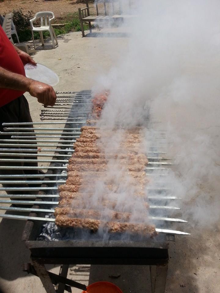 Sahre (piknik) deyince akla gelen ilk önce kebap yapım ve hazırlanışı