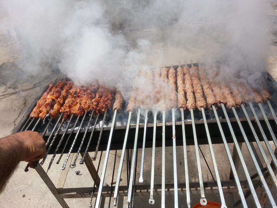 Sahre (piknik) deyince akla gelen ilk önce kebap yapım ve hazırlanışı