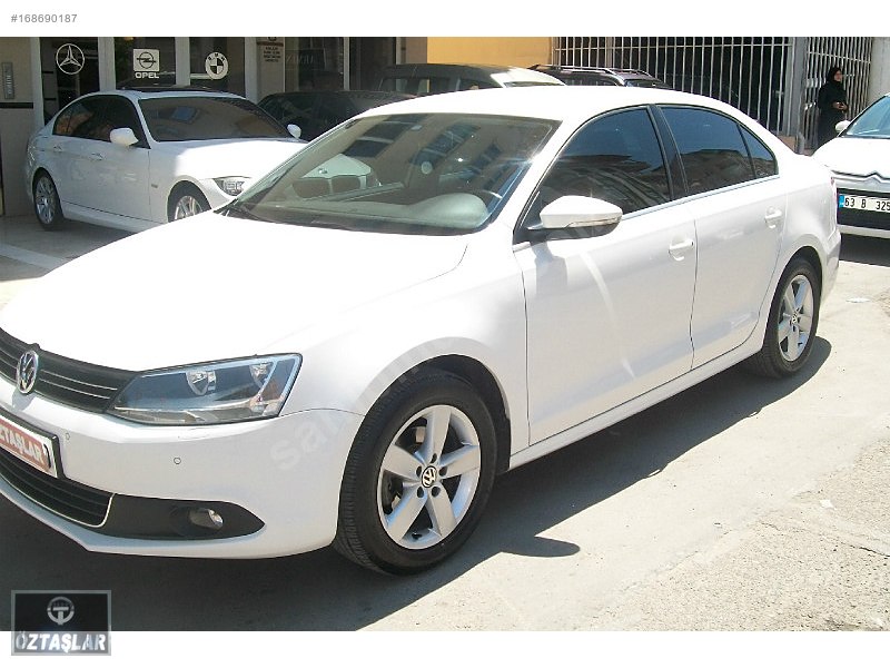 öztaşlardan  2012 model 2013 çıkışlı jetta  1.6 tdi comfortline