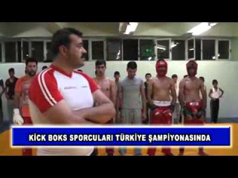 Kick boks sporcuları türkiye şampiyonasında
