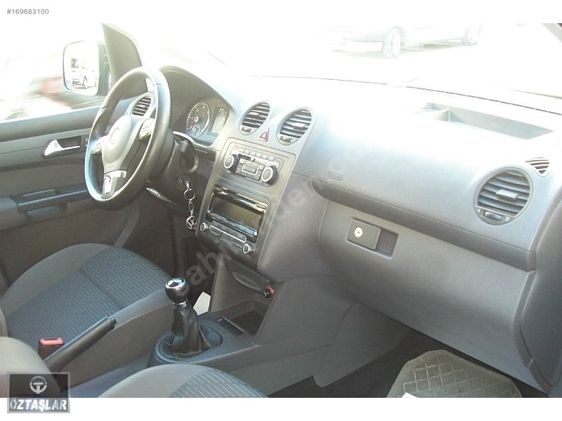 öztaşlar'dan 2012 1.6 tdı comfortline  caddy  siyah sedefli