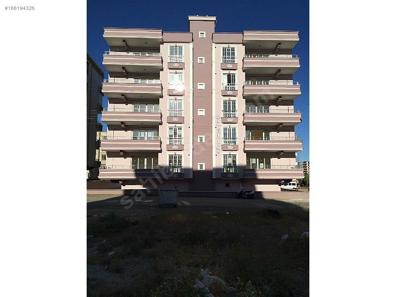 2..KAT 160 m2 ALTINBAŞ LİSESİ CİVARIN DA SIFIR DAİRE