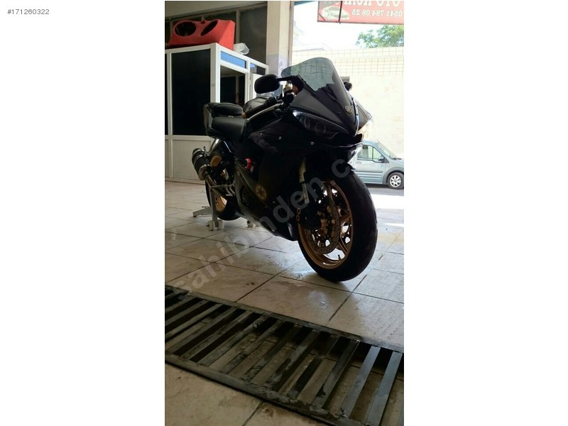 Yamaha YZF R6s