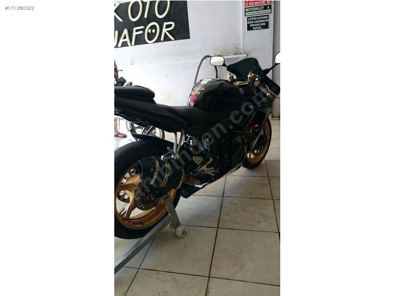 Yamaha YZF R6s