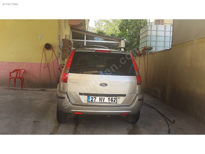 ogretmenden yakit cimrisi boyasiz degişensiz Ford Fusion