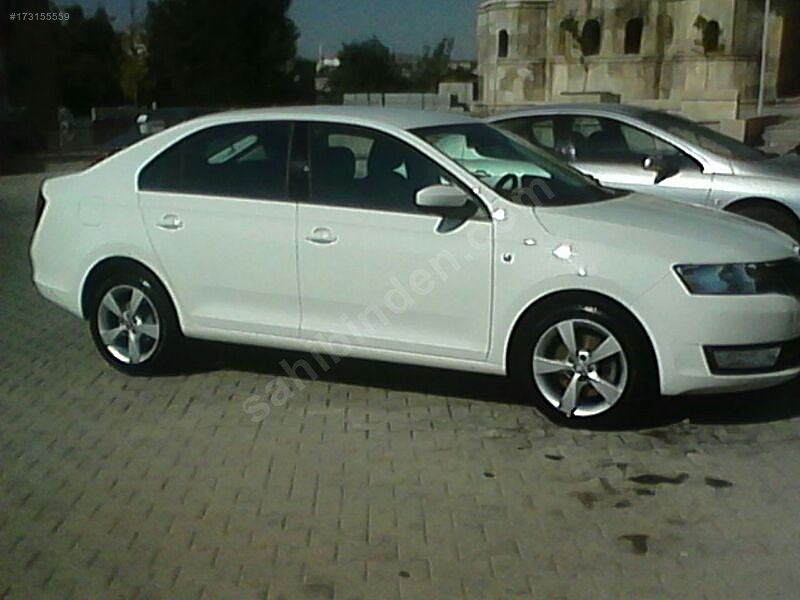 2013 SKODA RAPİD 1.6 CR TDI 105hp 19.000 KMde SIFIRDAN FARKI YOK