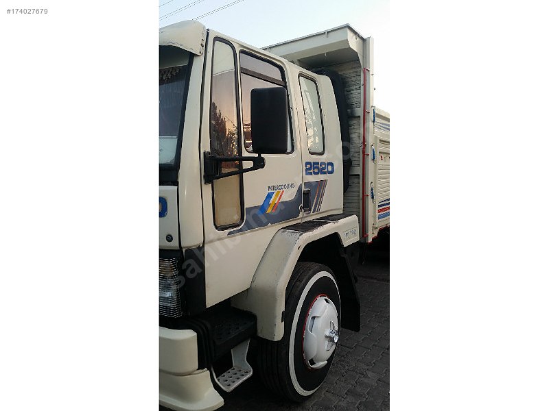 Fırat oto galerıden 3 adet 1996 model fort cargo