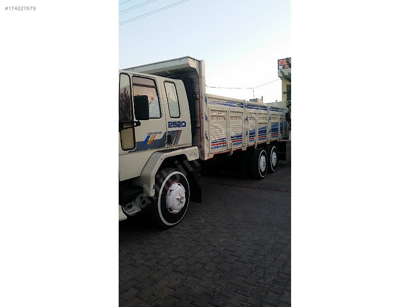 Fırat oto galerıden 3 adet 1996 model fort cargo