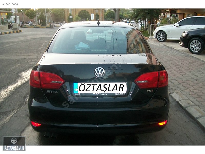 öztaşlardan 1.4 benzinli jetta comfortline 7.800 km de hatasız