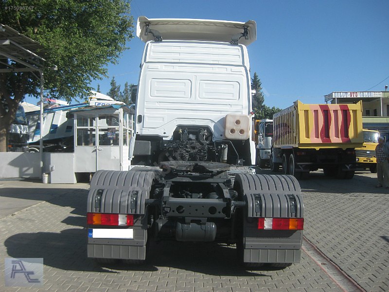 Atay oto galeriden 2013 model axor 1840ls-tanker- 60 bin km de-