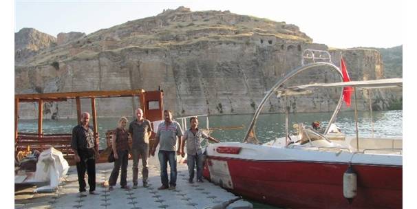 Alman Turistler Rumkale'yi Gezdi