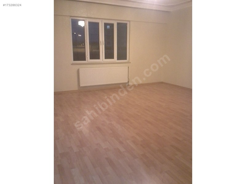 Öğretmenden 205 M2 4+1 1.Kat