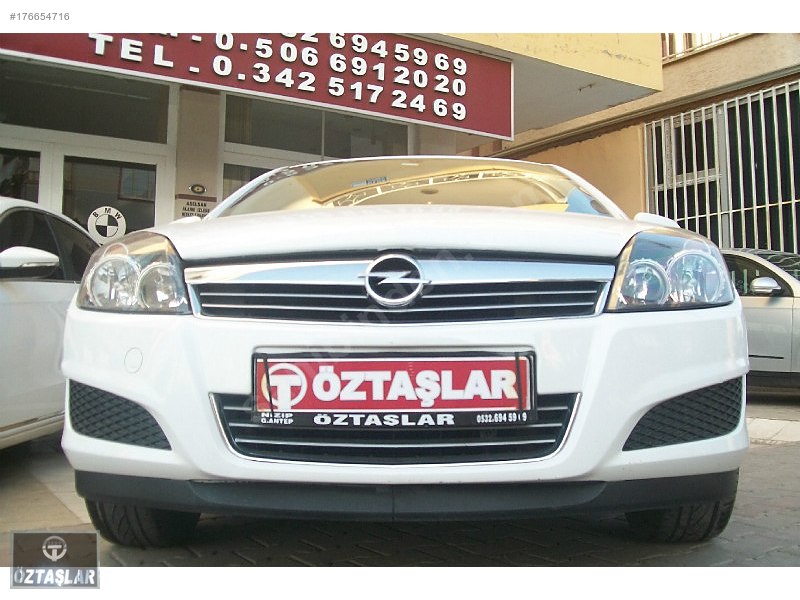 öztaşlar'dan 2012 1.6 benzinle opel astra otomotik fitez