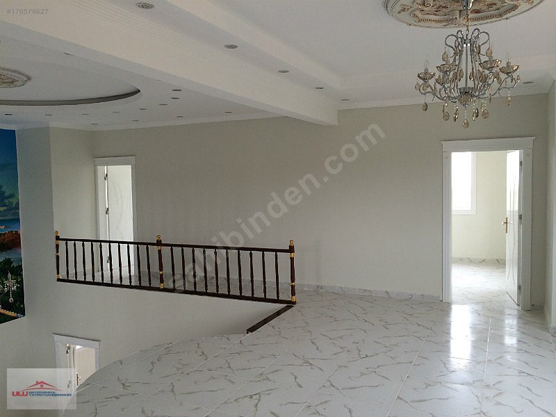 Ulu gayrimenkul den satılık havuzlu villa ana yola yakın