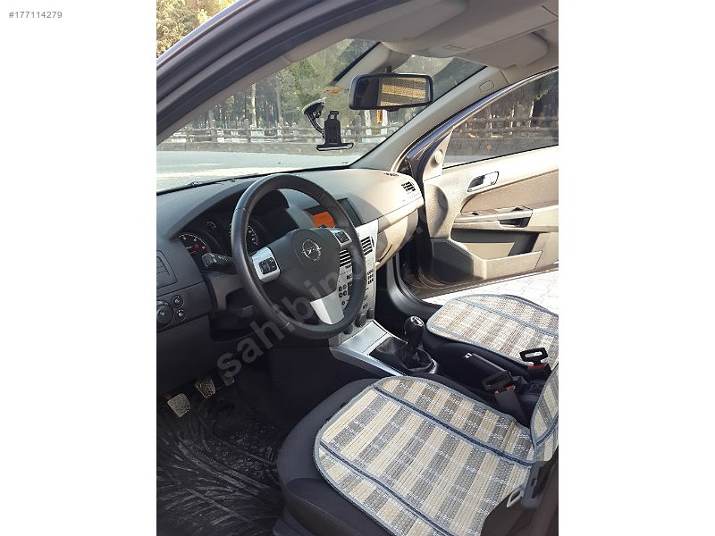2011 opel astra 1.3 cdti 42500 km'de
