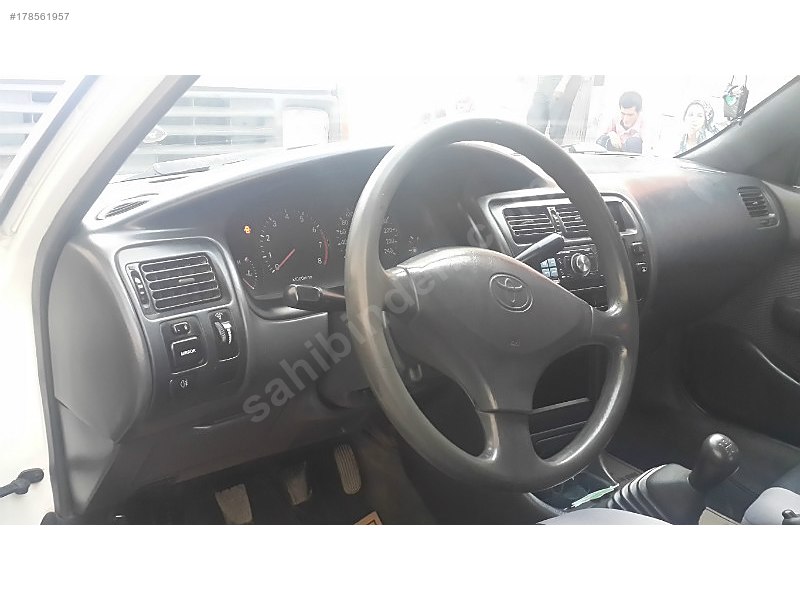 sağlıkçıdan çekiç değmemiş toyota corlla gli