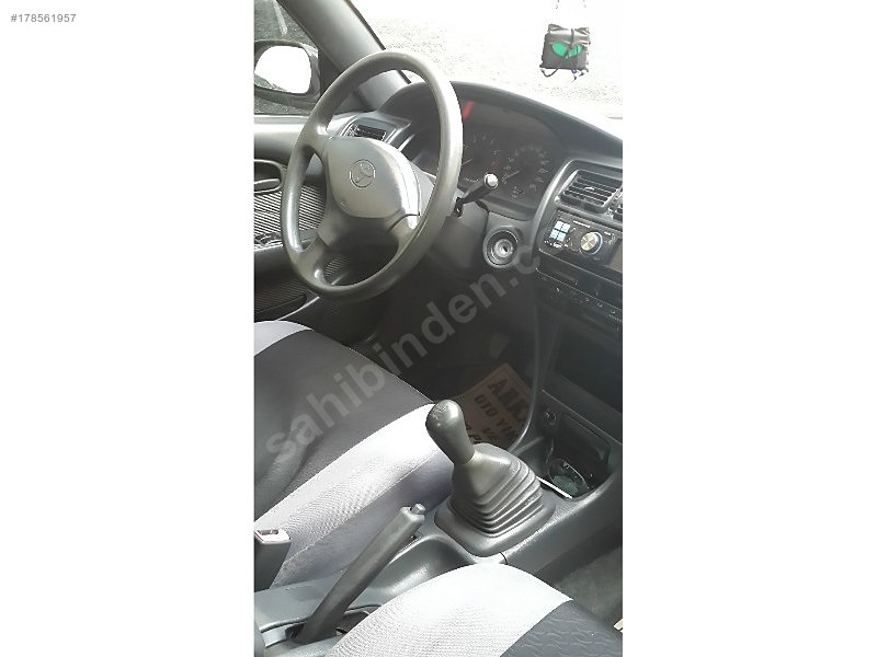 sağlıkçıdan çekiç değmemiş toyota corlla gli