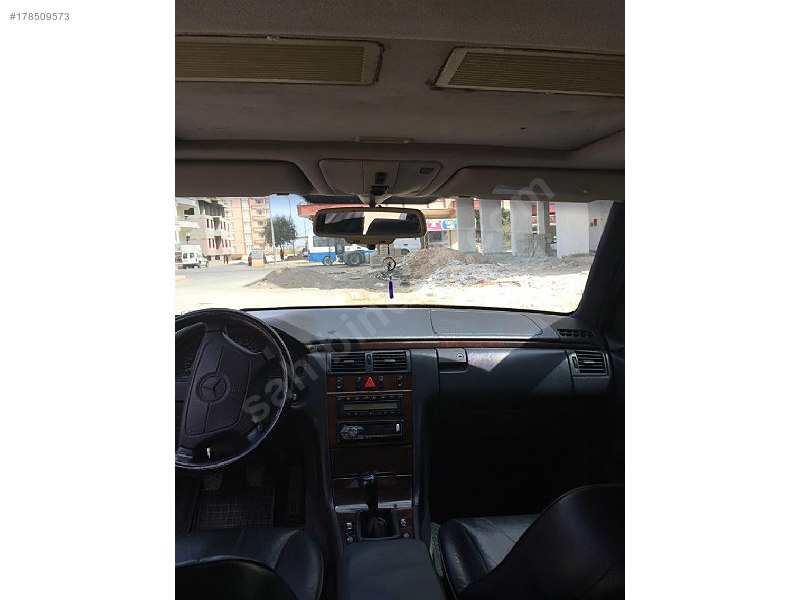 Sahibinden 1996 model mercedes e200 elegance