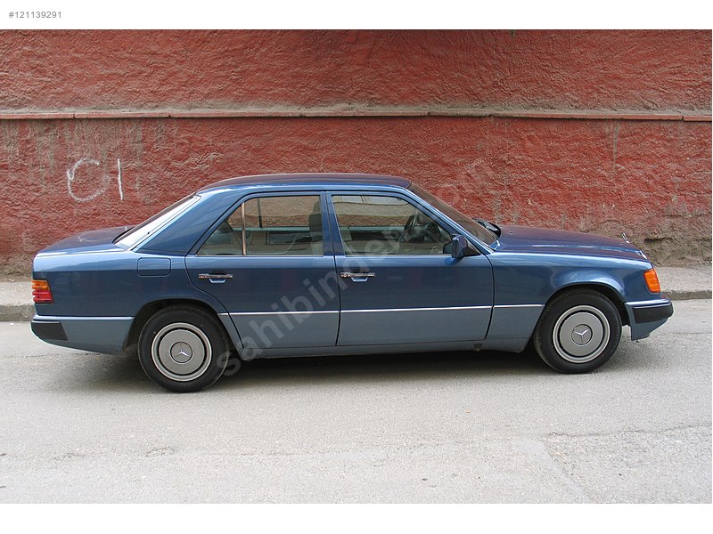 SAHİBİNDEN SATILIK ORJINAL MERCEDES 200 E TR'de TEK