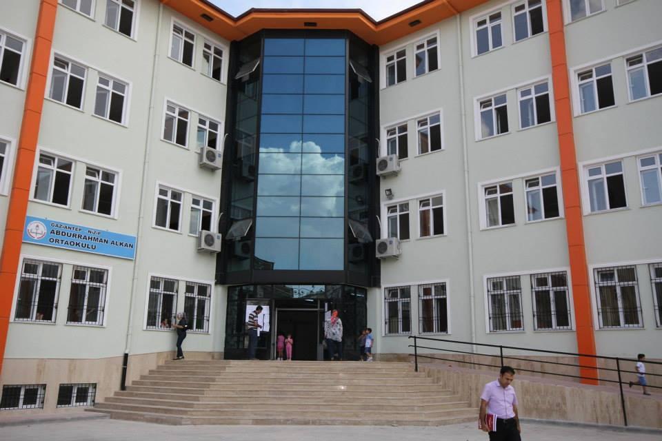 ABDURRAHMAN ALKAN ORTAOKULU Yenilendi