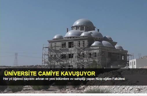Eğitim fakültesine camii