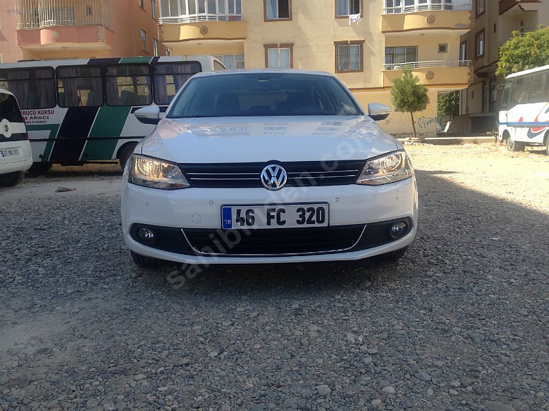 2012 jetta comfortline şeker beyazı 24 bin km de