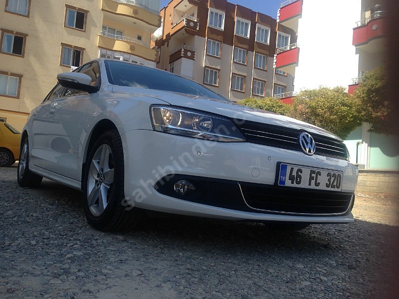 2012 jetta comfortline şeker beyazı 24 bin km de