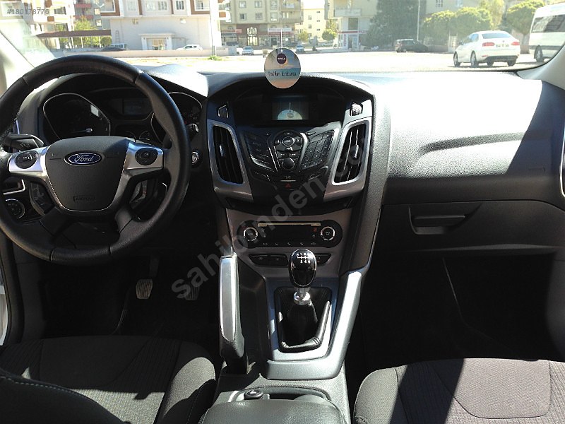 2012 model ford focus titanium x paket