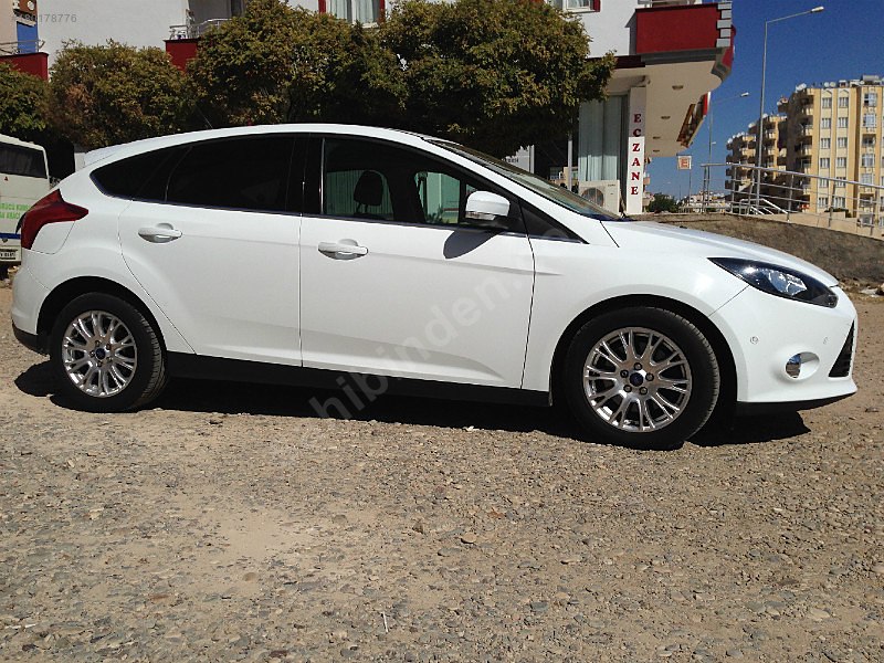 2012 model ford focus titanium x paket