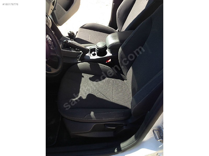 2012 model ford focus titanium x paket
