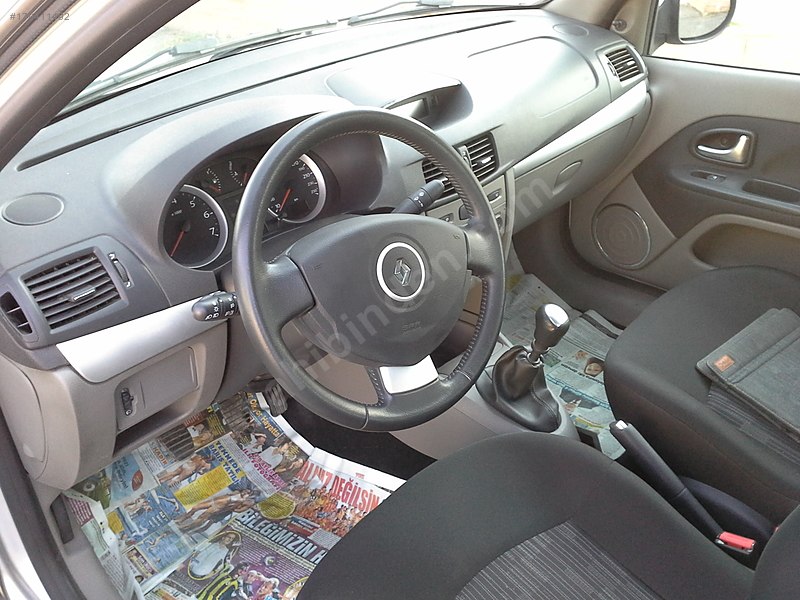 ılk sahıbınden servıs bakımlı symbol 2012 model 47000 kmde boyas