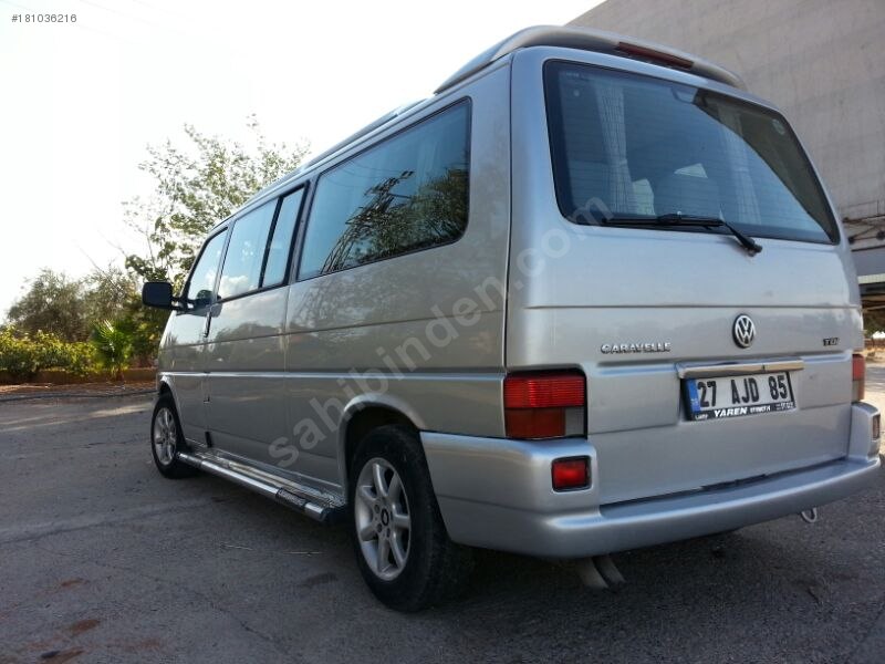 2000 model koltuklu caravella minibüs.