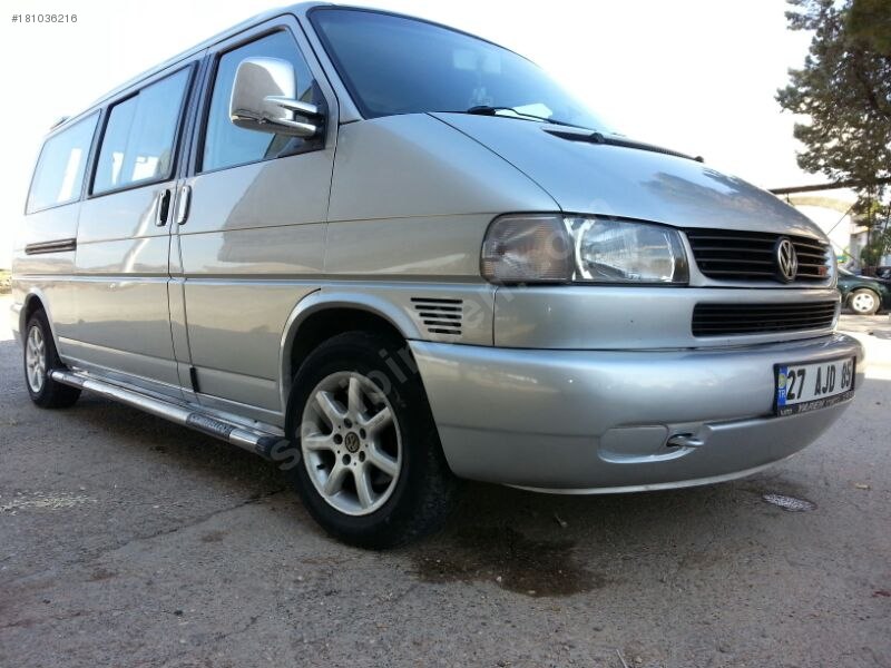 2000 model koltuklu caravella minibüs.