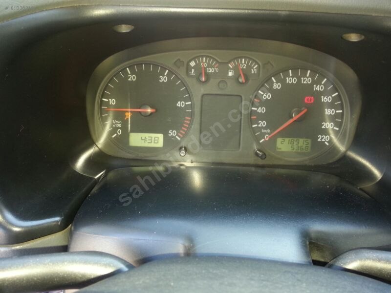 2000 model koltuklu caravella minibüs.
