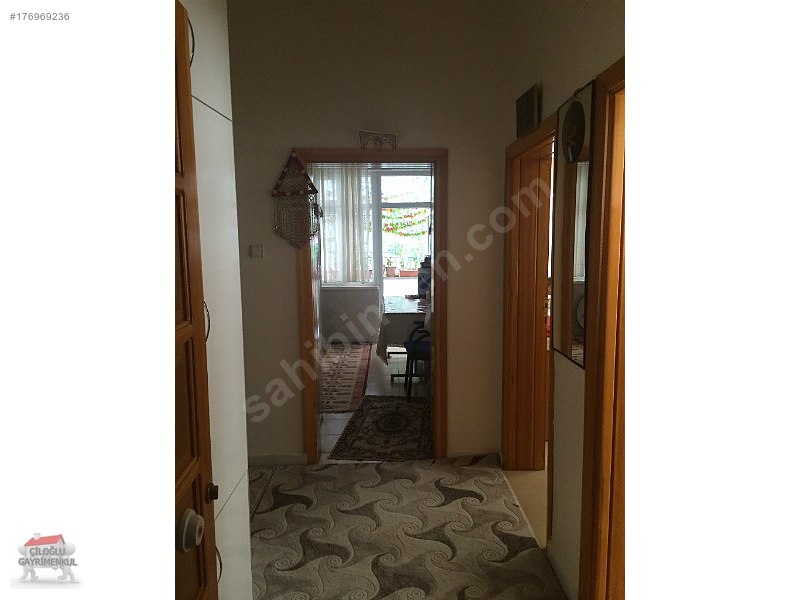 menders mh. de 304 m2 arsa