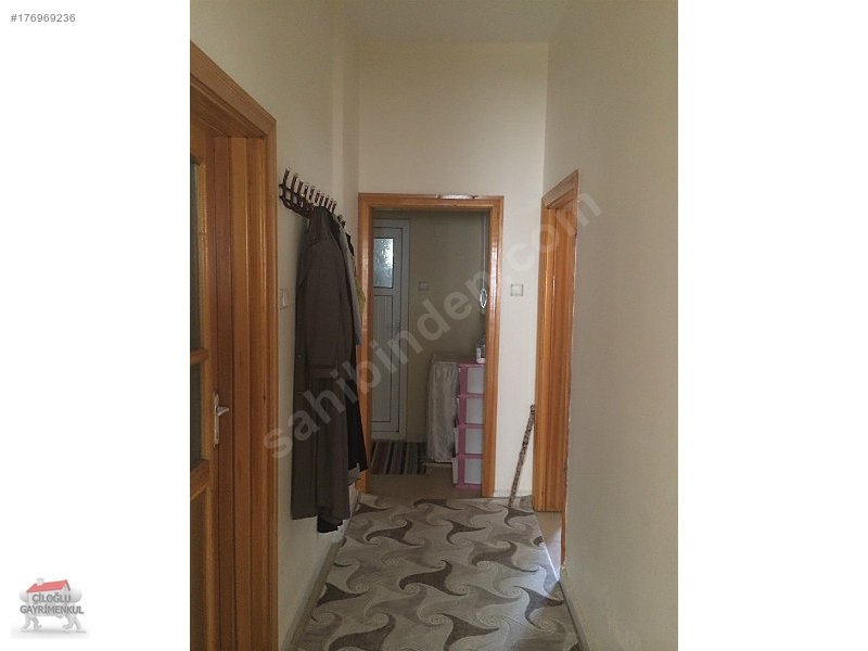 menders mh. de 304 m2 arsa