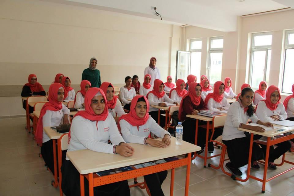 Photo - NİZİP ABDULHAMİT HAN KIZ ANADOLU İMAM HATİP LİSESİ 24 Derslikli binası ,300 ö