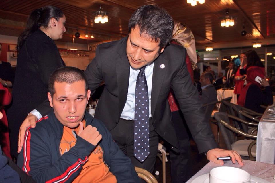 Ali Şahin Mesajları